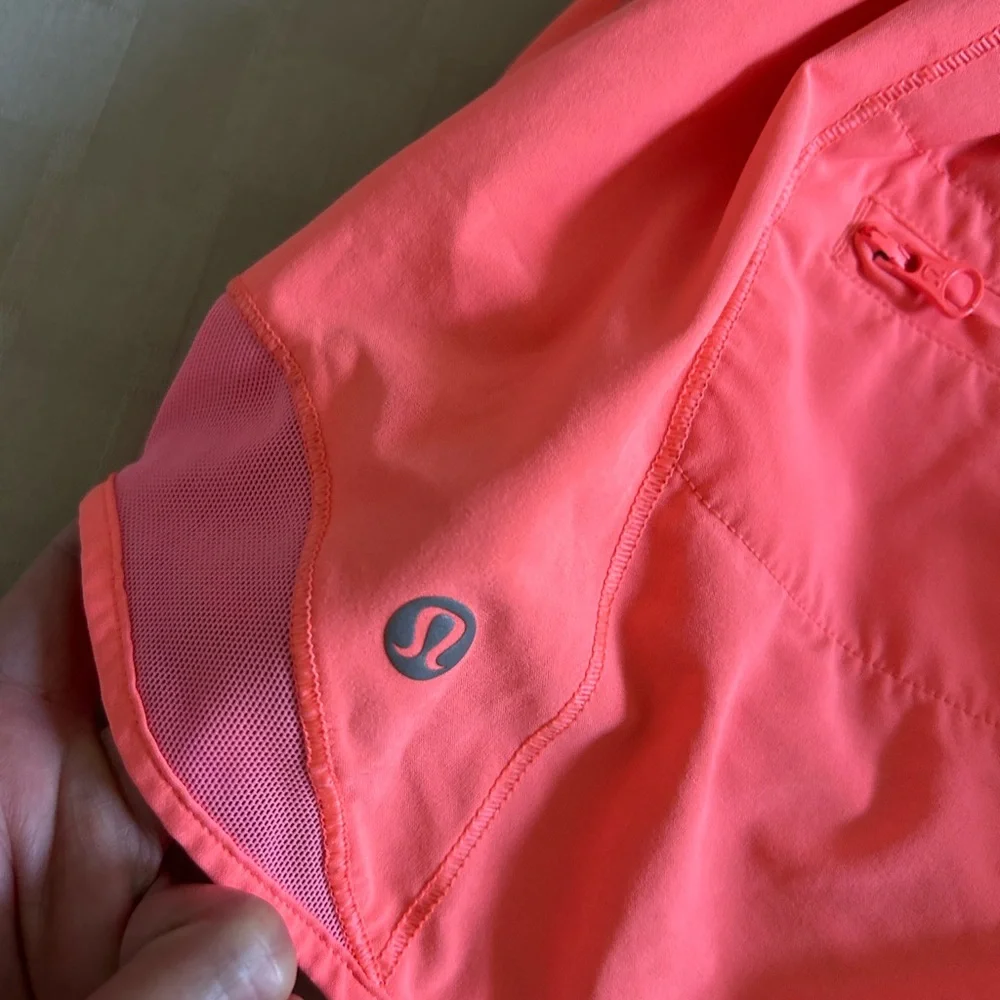 Lululemon Hotty Hot Short in Orange